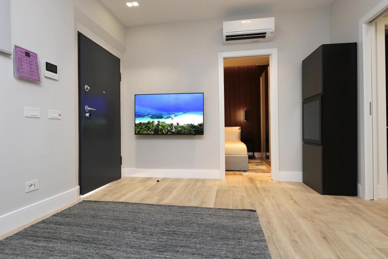 Renovated & Fully Equipped-luxurious-2room Fontana Suite, It Just Doesn't Get Any Better! Olbia