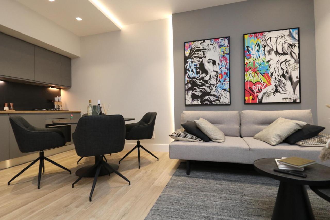 Renovated & Fully Equipped-luxurious-2room Fontana Suite, It Just Doesn't Get Any Better! Olbia