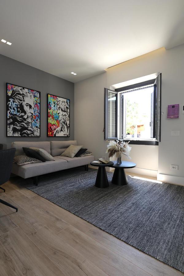 Renovated & Fully Equipped-luxurious-2room Fontana Suite, It Just Doesn't Get Any Better! Apartment Olbia
