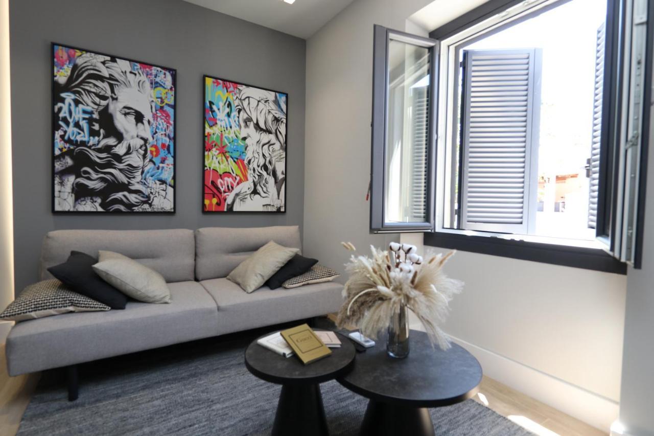 Renovated & Fully Equipped-luxurious-2room Fontana Suite, It Just Doesn't Get Any Better! Apartment Olbia